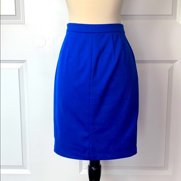 The limited blue pencil skirt with gold buttons - Picture 4 of 15